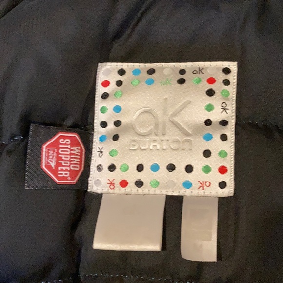 Women’s Burton AK gore down jkt - Picture 2 of 2